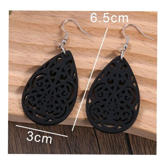 Women's Four Sets Earrings Wood Tear Drop NWOT Never Worn - Picture 2 of 10